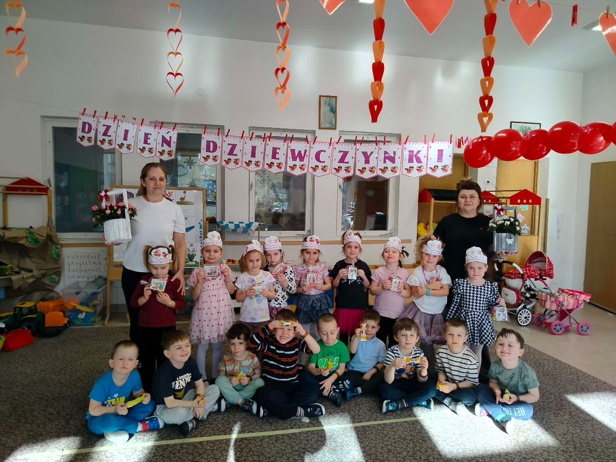 Galeria zdjęć: Dzień Kobiet w przedszkolu