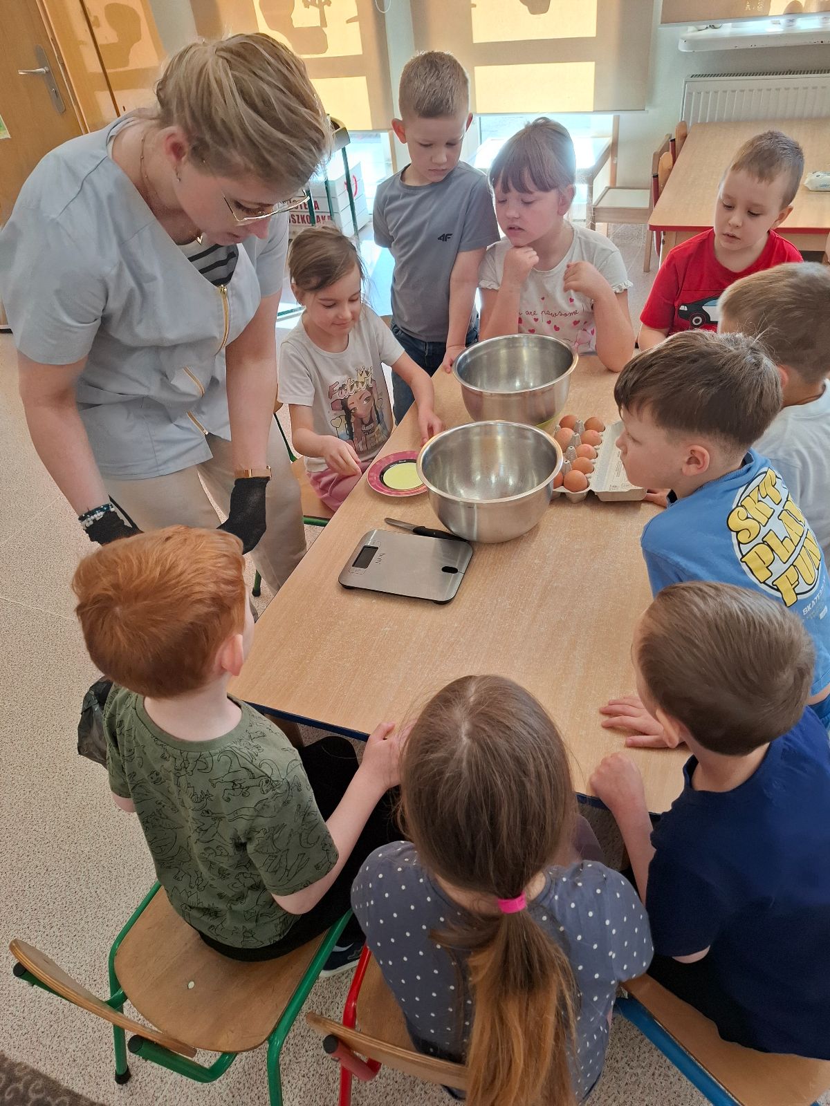 Galeria zdjęć: Pieczenie babeczek wielkanocnych w Tygryskach